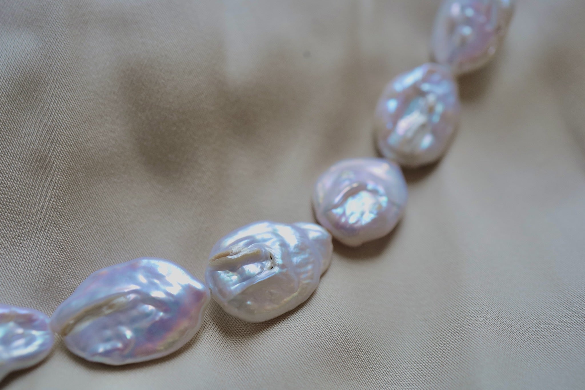 N-005 | Rare Shimmering Porcelain Flat Baroque Necklace