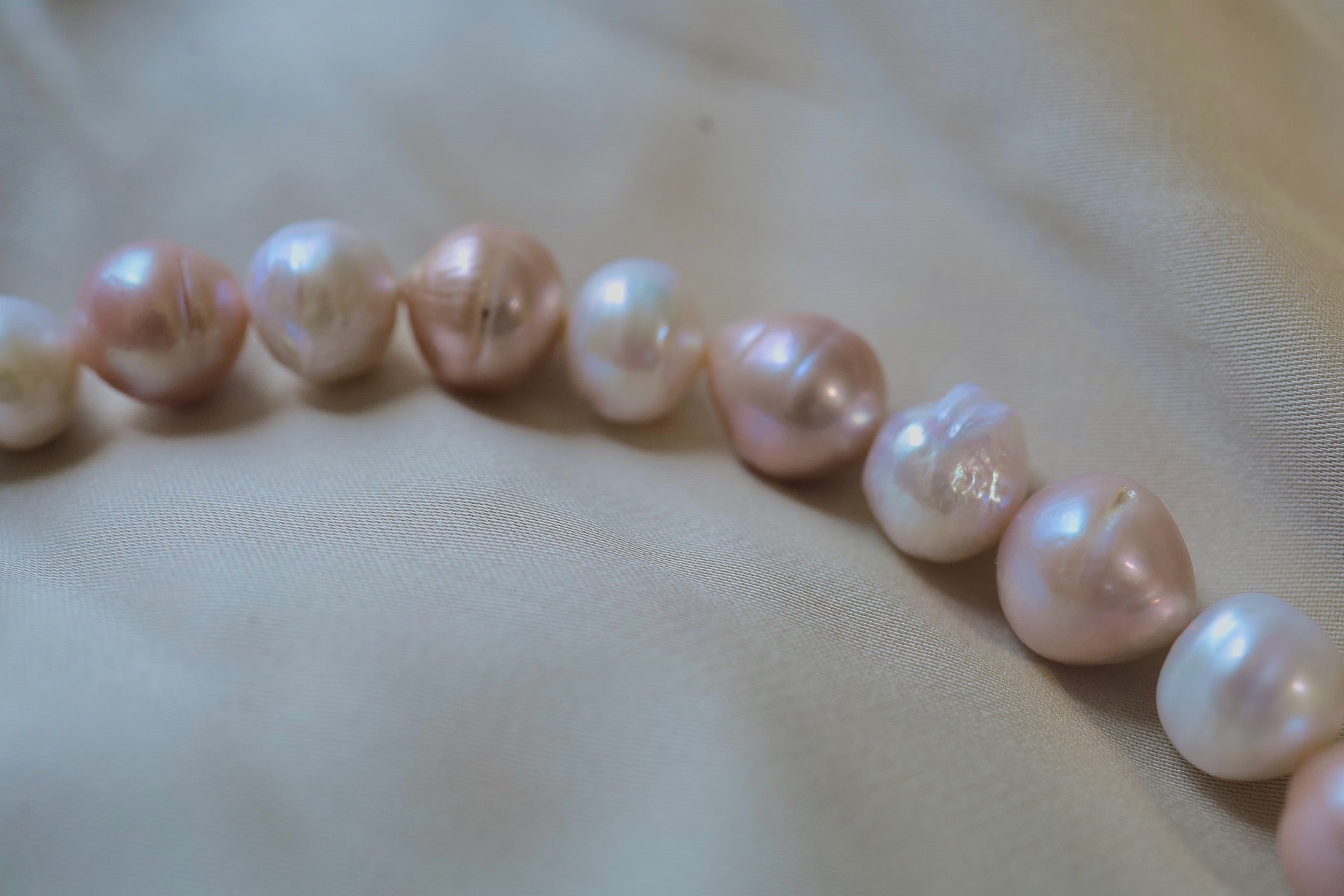 N-006 | Apricot & Porcelain Organic Baroque Pearl Necklace