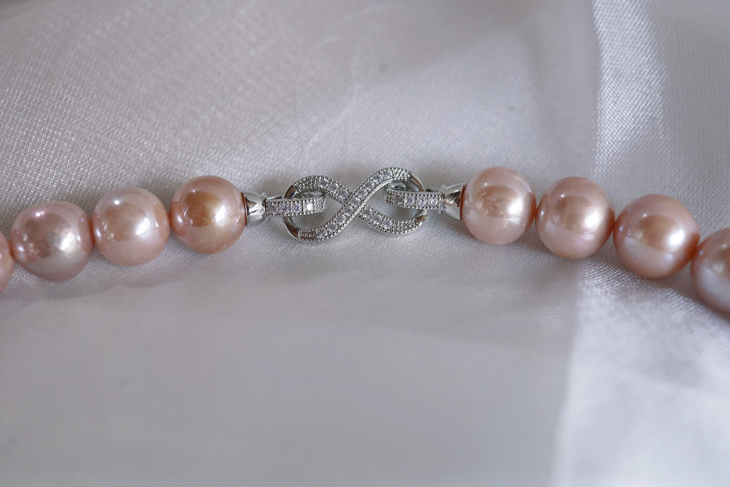 N-001 | Rare Coral Glow Pearl Necklace with Infinity Clasp (13.8mm)