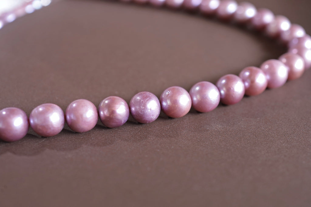 N-003 | Rare Orchid Glow Round Pearl Necklace (9.8mm)