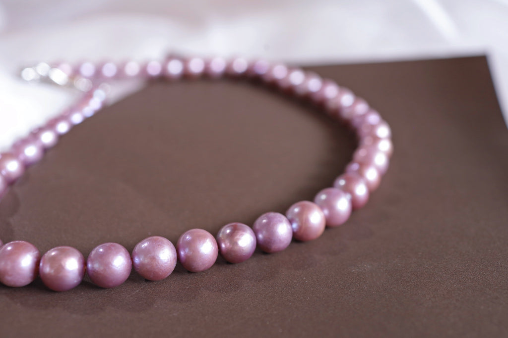 N-003 | Rare Orchid Glow Round Pearl Necklace (9.8mm)