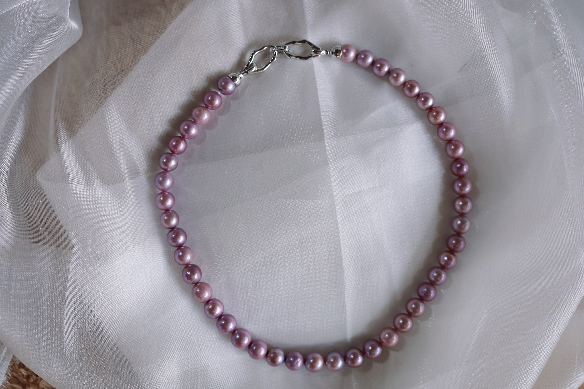 N-003 | Rare Orchid Glow Round Pearl Necklace (9.8mm)